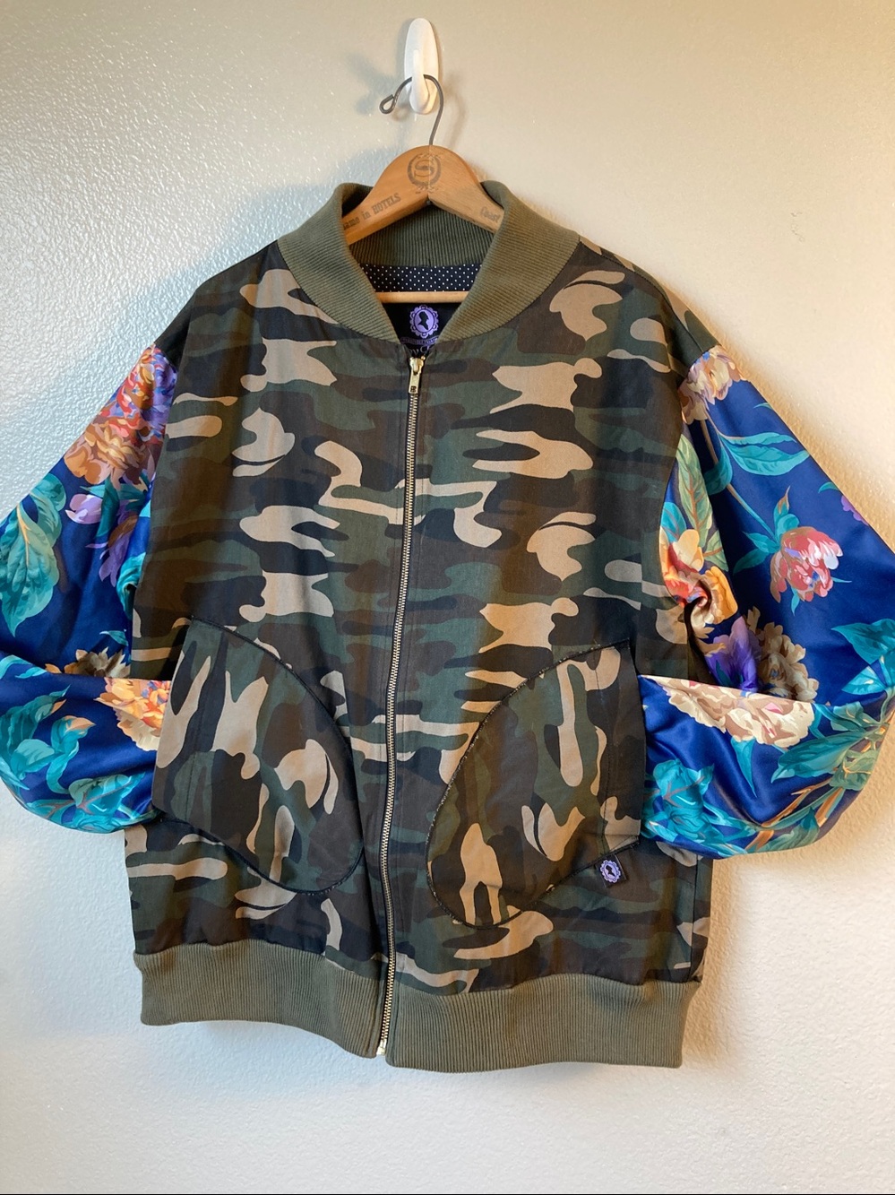 Vintage Y2K Leroy Jenkins camo floral bomber Jacket sz M